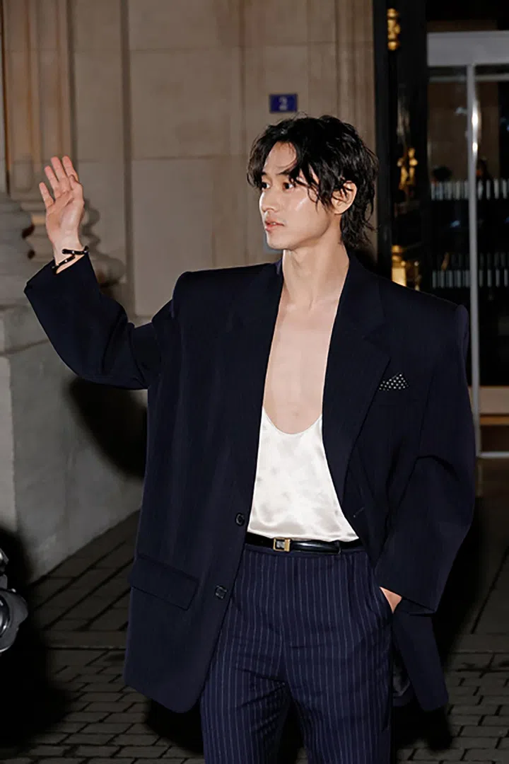 PARIS, FRANCE - MARCH 05: (EDITORIAL USE ONLY - For Non-Editorial use please seek approval from Fashion House) Kento Yamazaki attends the Saint Laurent Men Collection Fall/Winter 2024-2025 as part of Paris Fashion Week on March 05, 2024 in Paris, France. (Photo by Julien M. Hekimian/Getty Images)