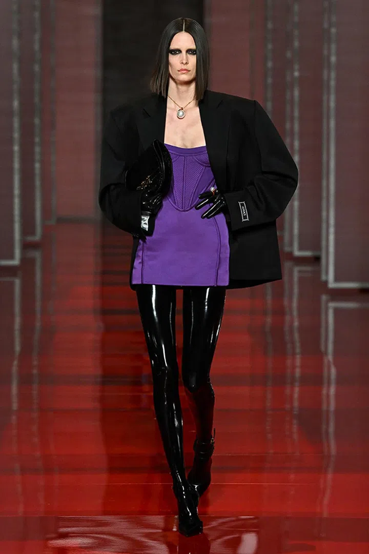 Versace_Women FW22_Look 4