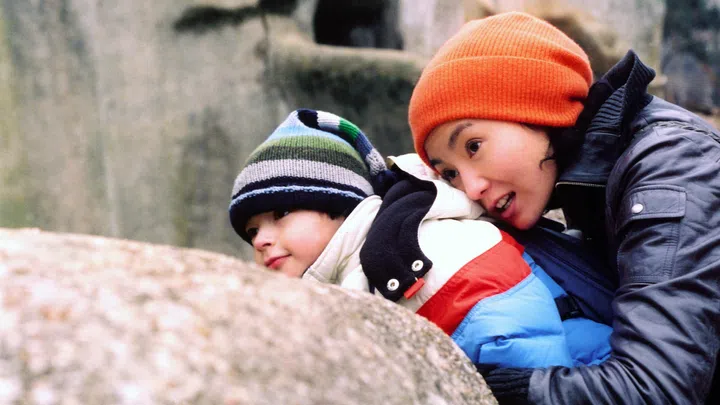 即将迎来61岁生日，张曼玉依然活得比任何时候都更自由自在。