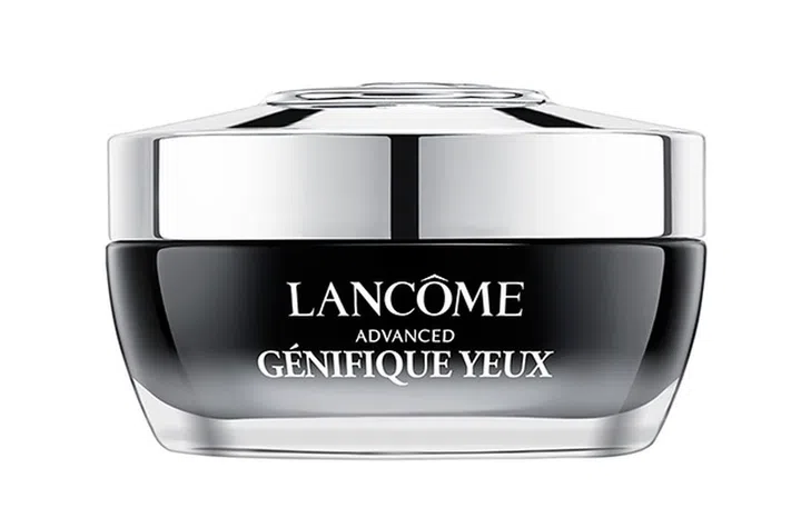 口碑极佳的LANCOME Advanced Génifique Yeux眼霜近来再升级！升级版添加了能维持肌肤健康的7种益生菌和益生元，再加上玻尿酸和维他命C衍生物（维他命CG），一系列的活性成分据说能改善黑眼圈、眼袋等多种眼部问题，让眼周肌肤在短短7天就可看到不同！