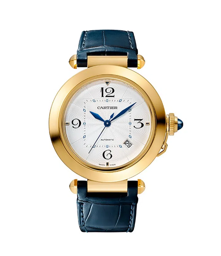 王嘉尔在CARTIER Love Is All影片中佩戴的CARTIER Pasha de Cartier 41mm自动机械机芯、41mm黄金表壳、可替换式皮革表带腕表 $22,900