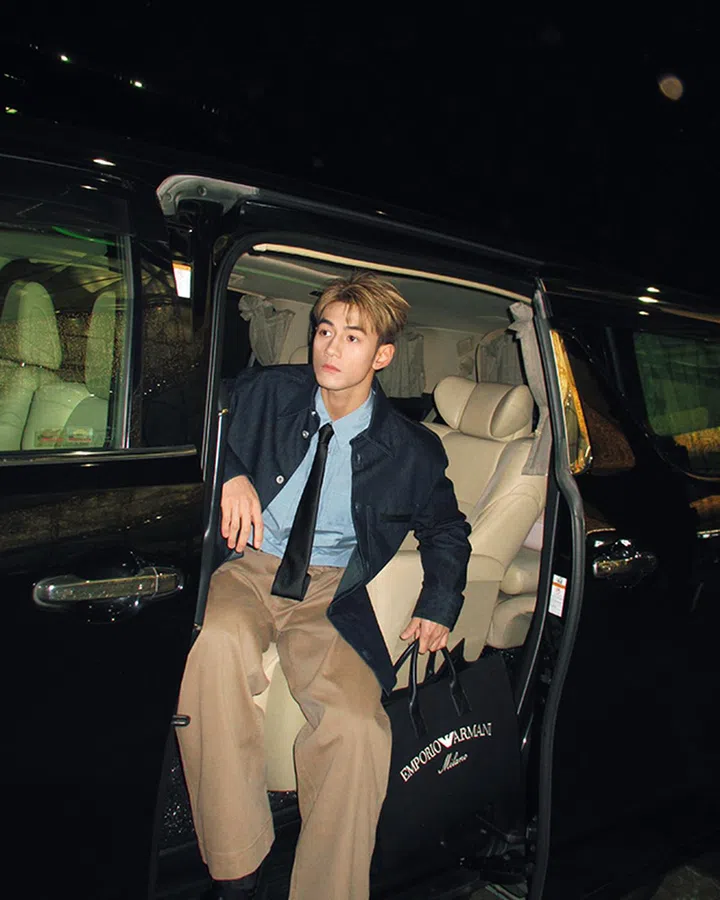 {"ARInfo":{"IsUseAR":false},"Version":"1.0.0","MakeupInfo":{"IsUseMakeup":false},"FaceliftInfo":{"IsChangeEyeLift":false,"IsChangeFacelift":false,"IsChangePostureLift":false,"IsChangeNose":false,"IsChangeFaceChin":false,"IsChangeMouth":false,"IsChangeThinFace":false},"BeautyInfo":{"SwitchMedicatedAcne":false,"IsAIBeauty":false,"IsBrightEyes":false,"IsSharpen":false,"IsOldBeauty":false,"IsReduceBlackEyes":false},"HandlerInfo":{"AppName":2},"FilterInfo":{"IsUseFilter":false}}