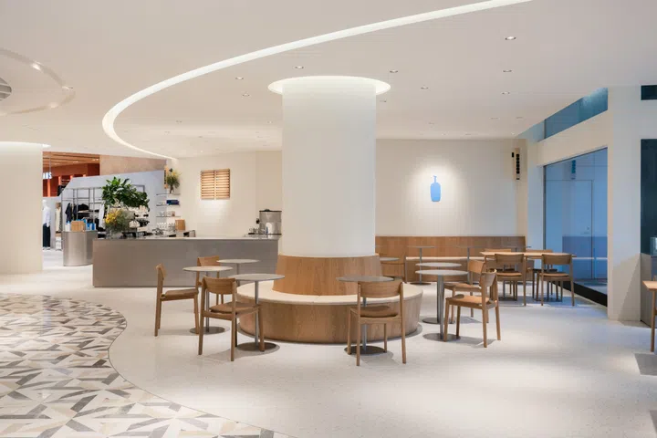 Blue Bottle Coffee at LUMINE Singapore（图: LUMINE Singapore提供）