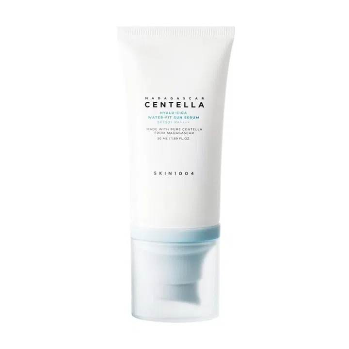 热门韩系防晒：SKIN1004 Madagascar Centella Hyalu-Cica Water-Fit Sun Serum SPF50 PA++++ 防晒精华