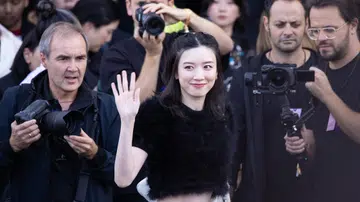 甜美清新的日本女演员永野芽郁，为何会“知三当三”，甚至被贴上了“惯性小三”的标签？