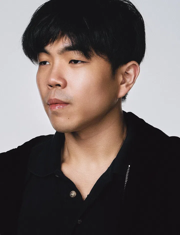 摄影师Joshua Poh人像照，展现其沉稳专注的创作气质