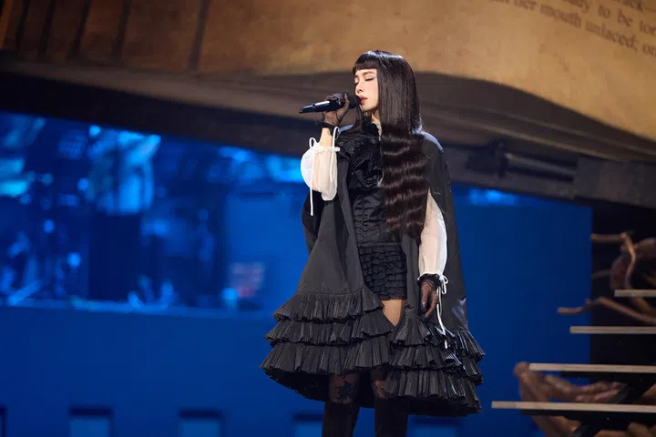 蔡依林（Jolin Cai）穿Valentino定制造型