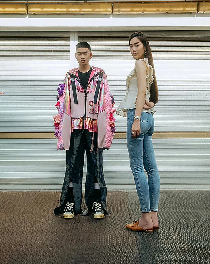 (From left) 模特Xavier穿Shuhan 的毕业系列服饰, 设计师Zhao Shuhan