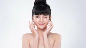 asian beauty with supple skin肌肤紧致有弹性