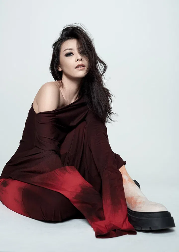 何盈莹 he ying ying
