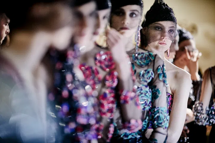 Giorgio Armani Privé 2017年秋冬高定系列秀后台 