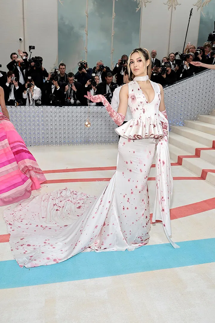 NEW YORK, NEW YORK - MAY 01: Eileen Gu attends The 2023 Met Gala Celebrating "Karl Lagerfeld: A Line Of Beauty" at The Metropolitan Museum of Art on May 01, 2023 in New York City. (Photo by Jamie McCarthy/Getty Images)