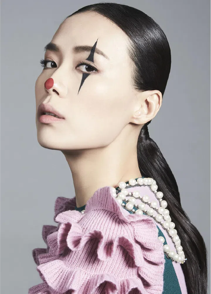 小丑不一定就要“丑”，甚至楚楚可怜。这样美丽的“小丑妆”，你也想尝试吗？