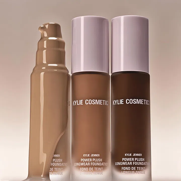Kylie Cosmetics Power Plush Foundation