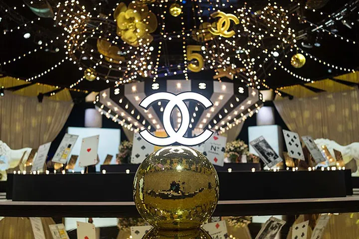 图 Edward Berthelot for Chanel Singapore