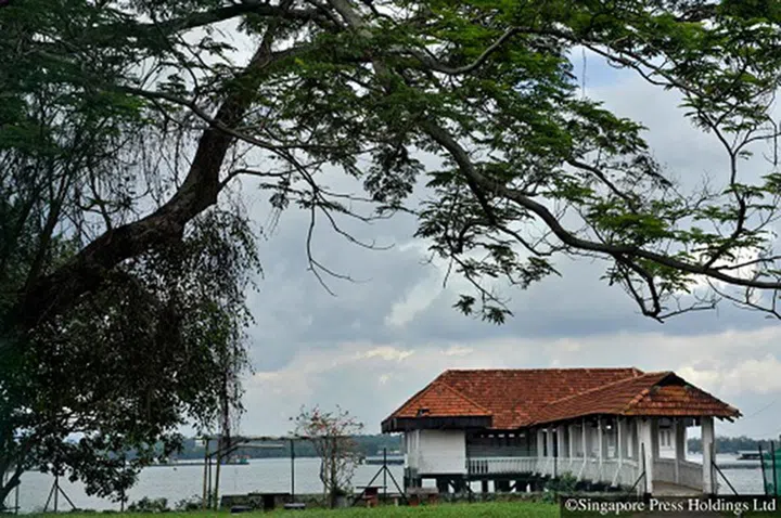 Cashin House - This wooden white house with the jetty located along Lim Chu Kang Road at the first landing site of the Japanese in Singapore, was once used by the Japanese officers and comfort women during World War II. It is now one of 14 historical and agricultural landmarks featured in the new Kranji Heritage Trail.