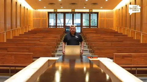 （《Our Better World》视频截图）