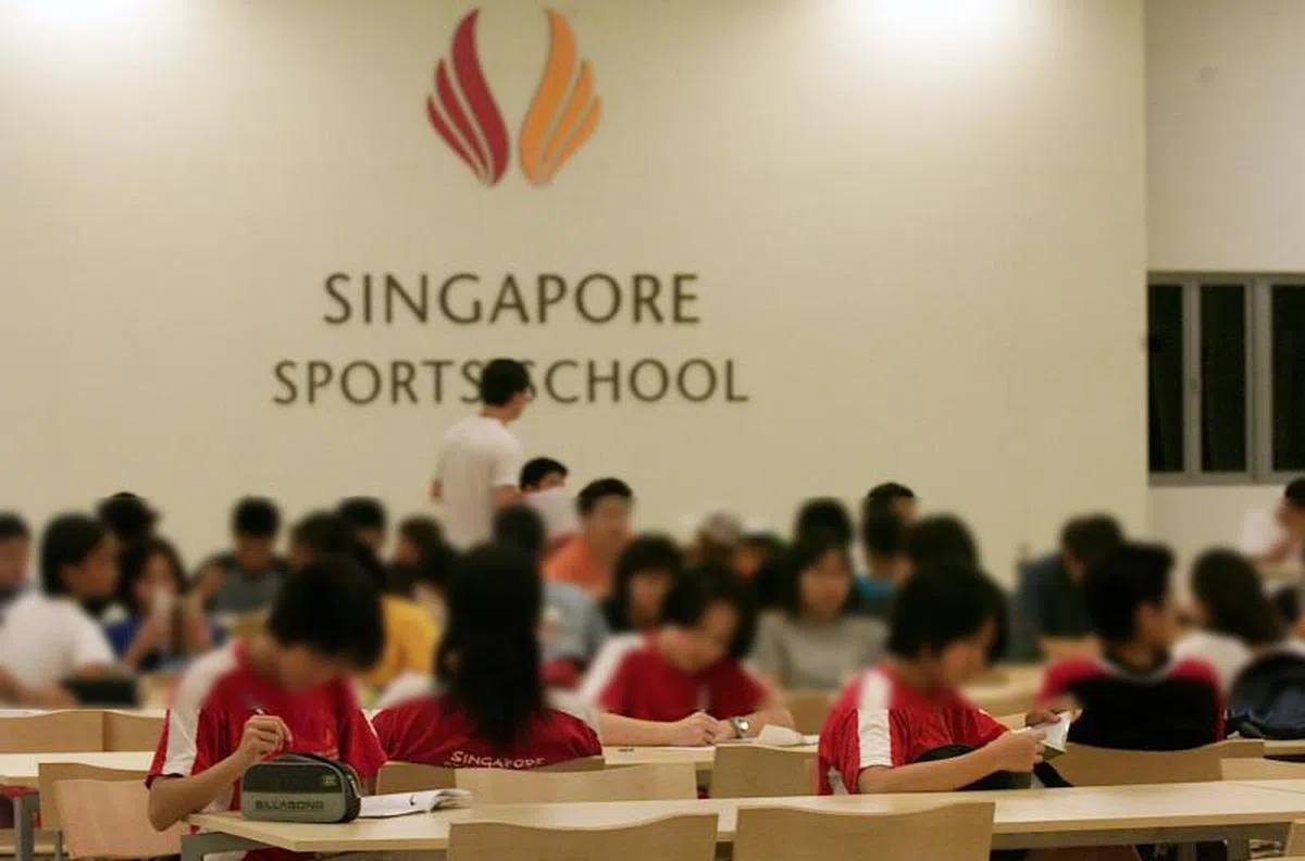  自主学校学费最高的是新加坡体育学校。（联合早报） 