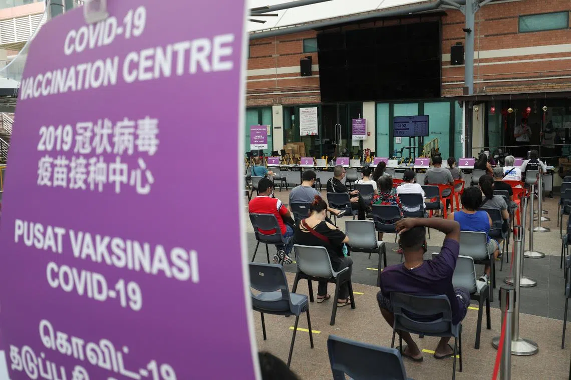 人力部、职总及新加坡全国雇主联合会颁布指导原则，雇主不能以拒绝接种疫苗为由开除员工。（联合早报）