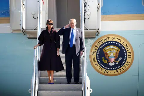 美国总统特朗普抵达韩国展开国事访问。（路透社） 