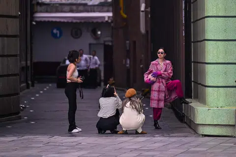 一些中国富豪家族据称在二十大前后开始酝酿迁离中国。图非当事人。（法新社）