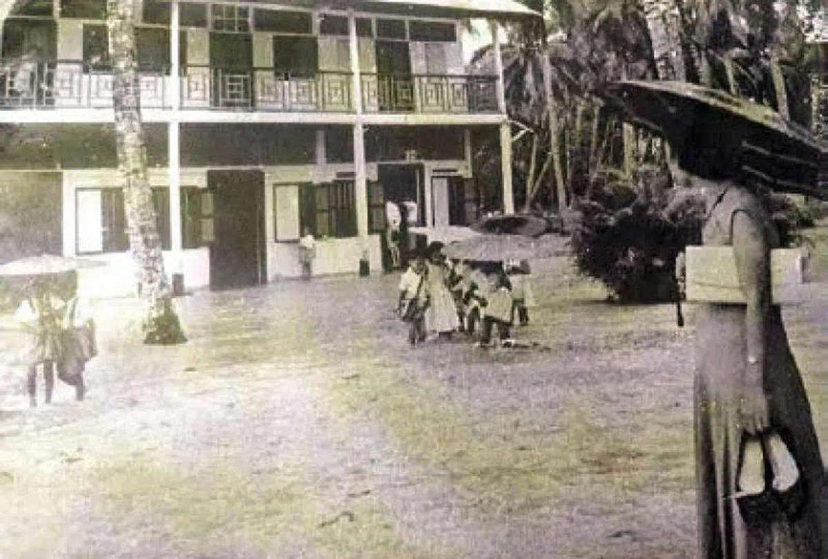  学生们当年在快乐学校快乐玩耍。（联合晚报） 