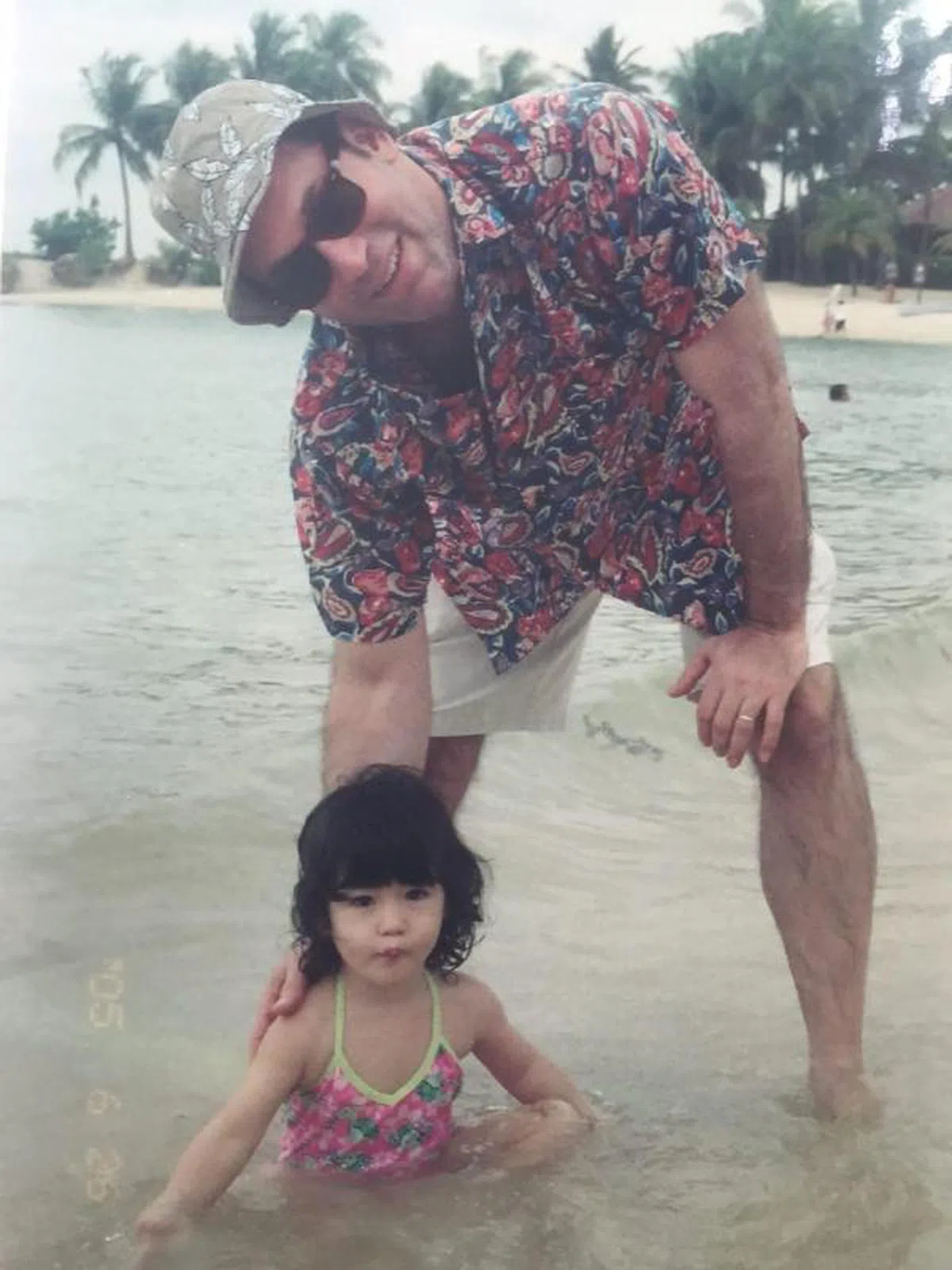 David和女儿。（David）