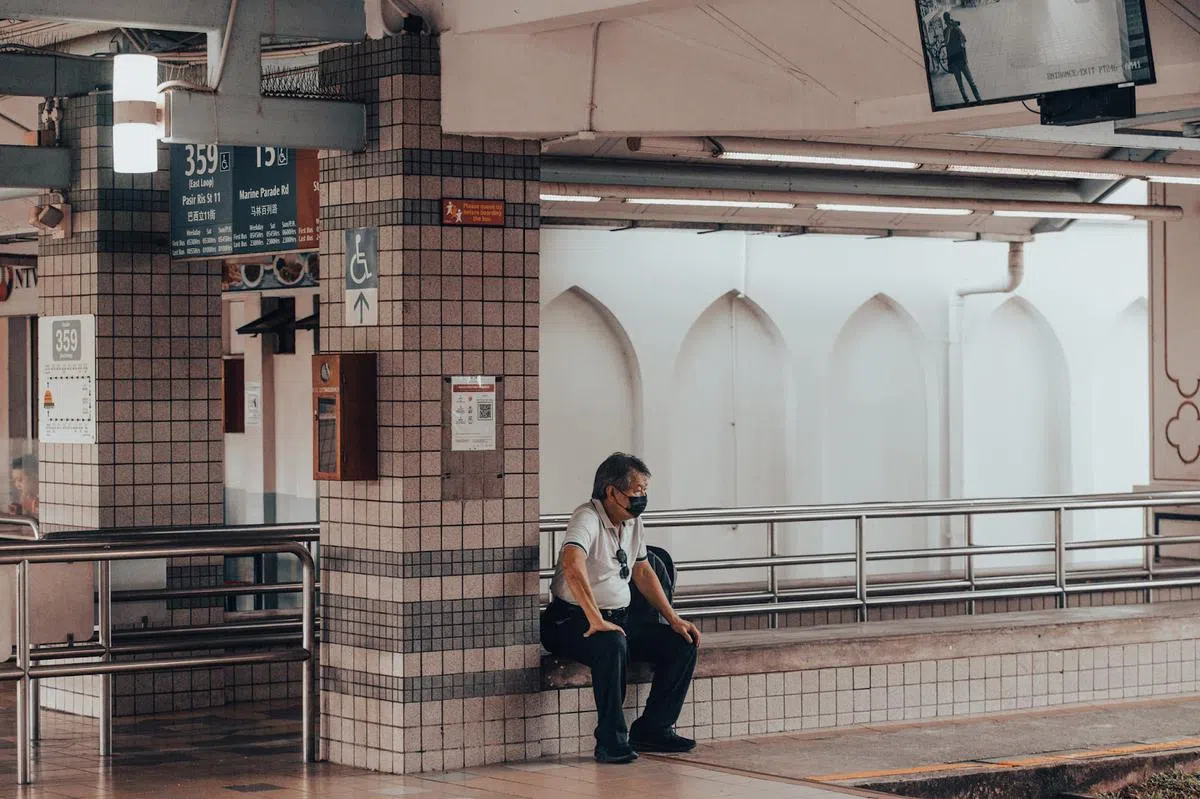 即使不在等车，经过巴西立旧巴士转换站的人们也可以停下脚步，喘一口气。（Tan Yong Lin脸书）