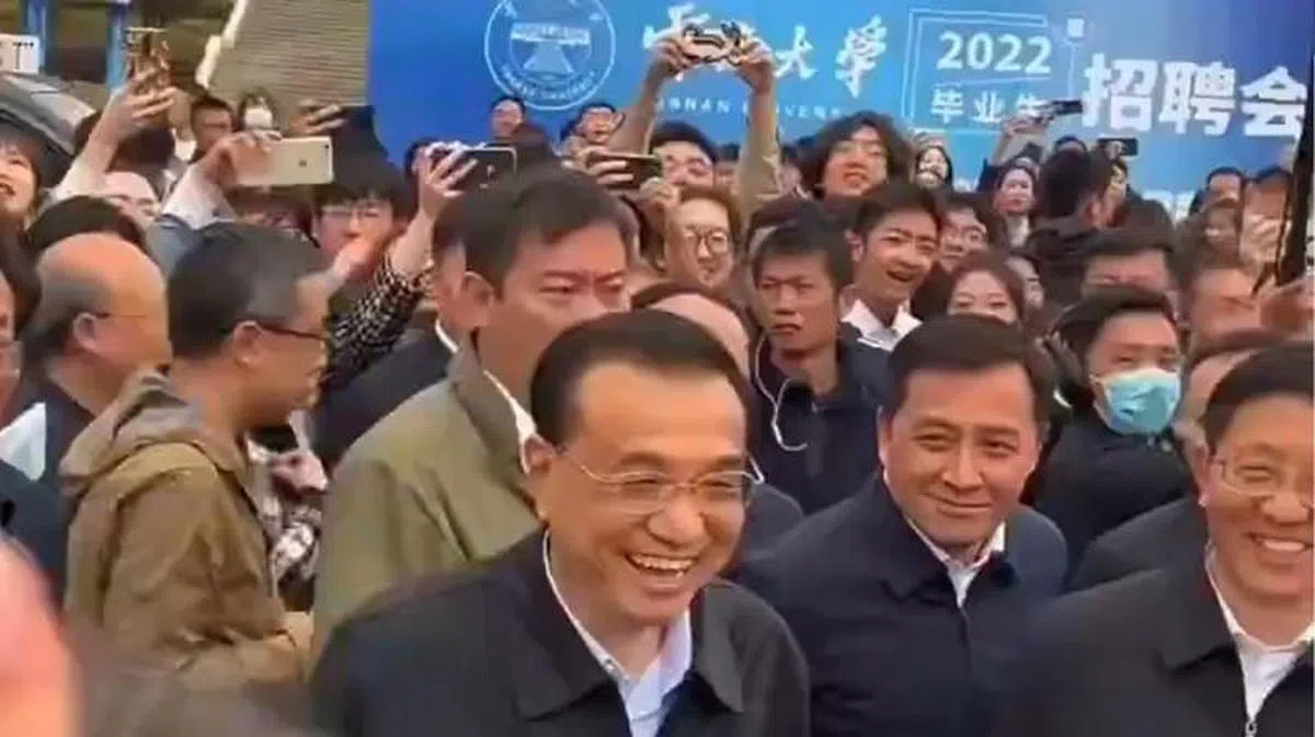李克强视察云南大学。（互联网）