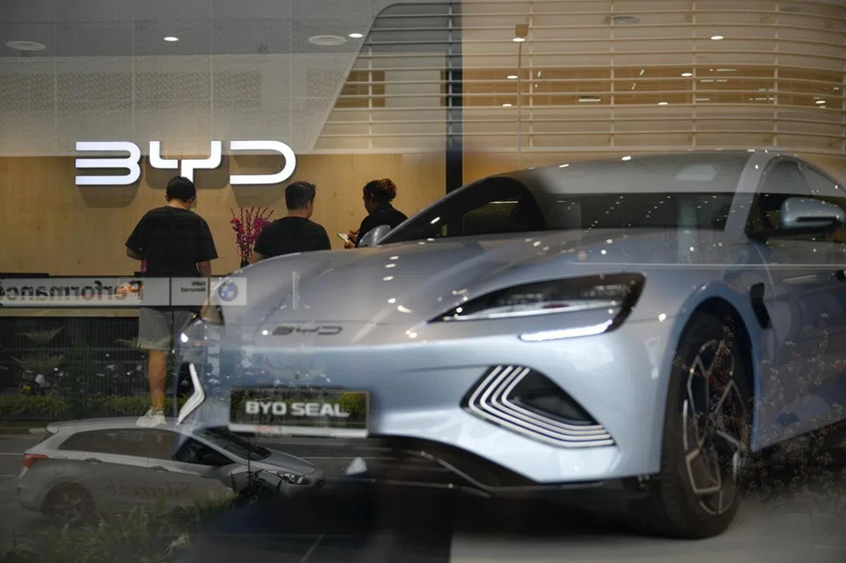 来自中国的电动车，近来大受新加坡买家欢迎。（海峡时报）