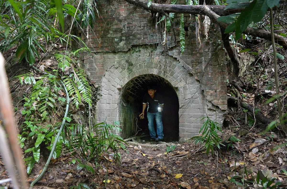  在岌巴山蓄水池附近的声音地堡。(海峡时报） 