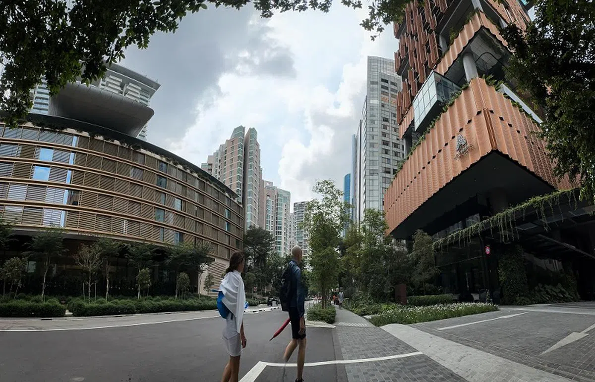 11月开业的新加坡EDITION酒店和Artyzen Singapore，只隔了一条街。（海峡时报）