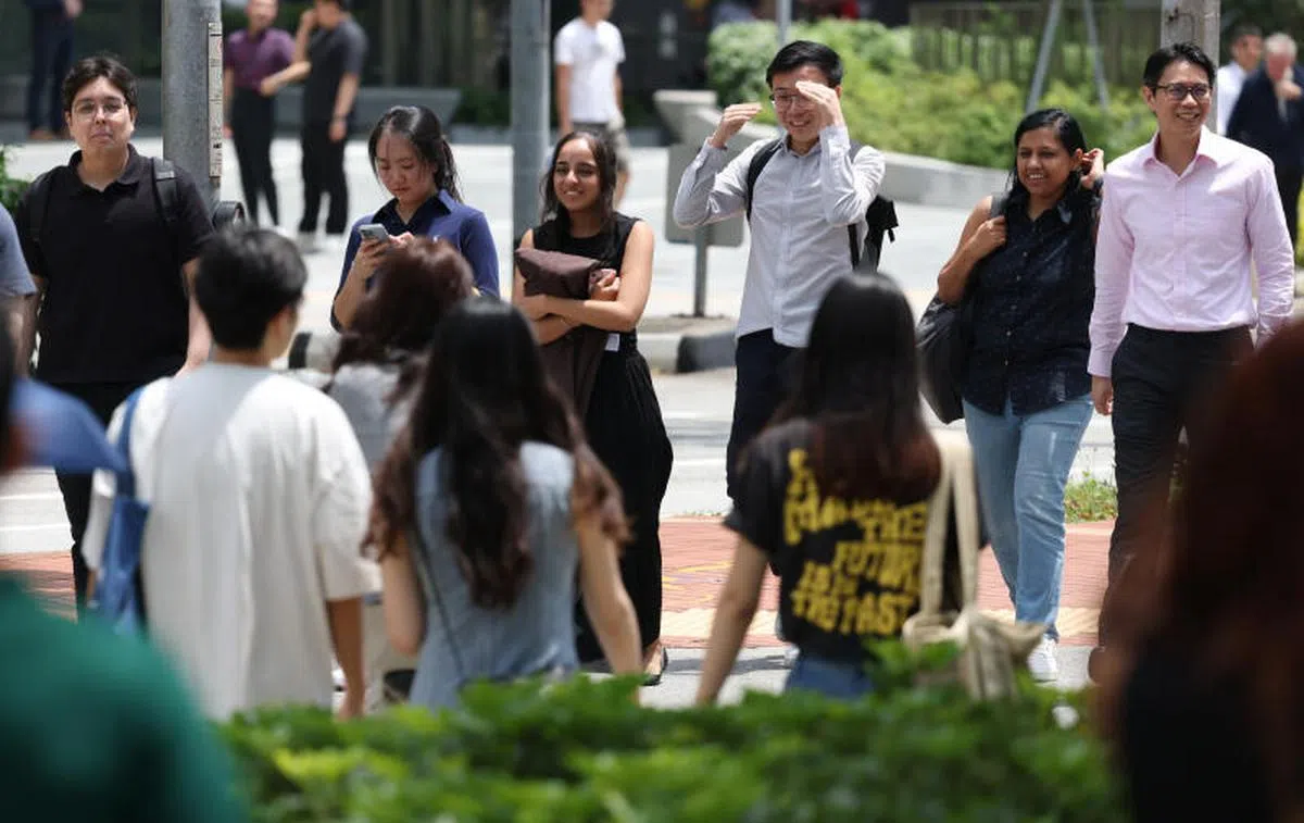 在职场上，年轻不再是本钱？（商业时报）