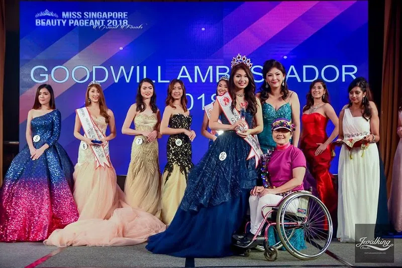  潘明璇在2018新加坡小姐选美赛中荣获新加坡华裔小姐，照片中的她真的比TVB拍的好看。（取自Miss Singapore Beauty Pageant面簿） 