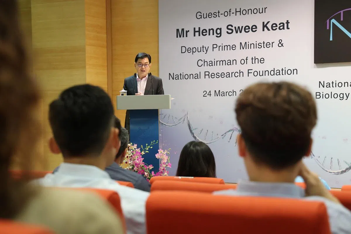 前副总理王瑞杰的英文姓名Heng Swee Keat，是按照方言发音拼写。（联合早报）