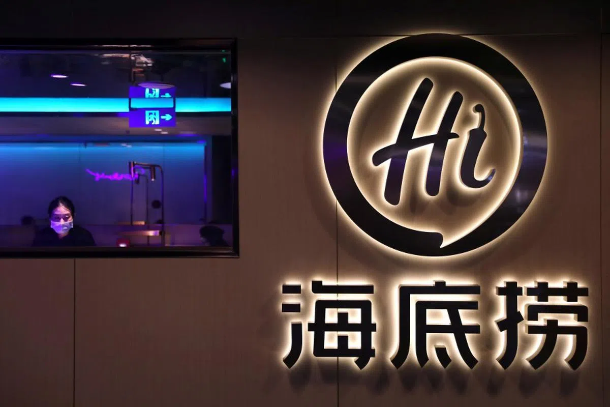 餐饮业预计会随着防疫措施放宽而复苏。（路透社）