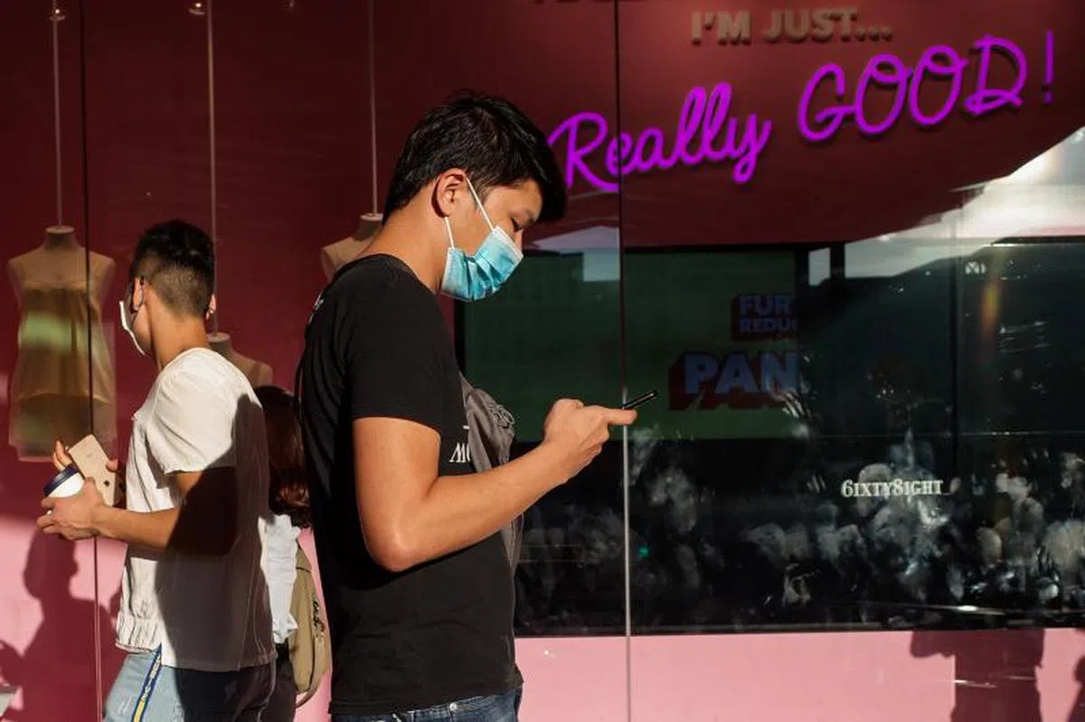  即使疫苗问世，社交距离措施仍有其必要性。（联合早报） 