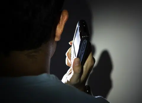 “猜猜我是谁”诈骗电话，近日卷土重来。（联合早报档案照）