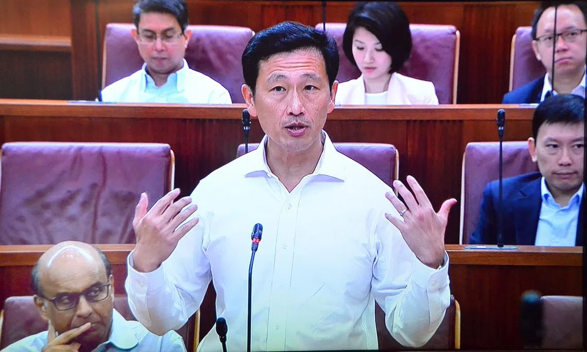 教育部长王乙康今天在国会上宣布，从2024年起，各中学将全面推行科目编班，不再分流，让学生根据能力修读适合自己水平的科目，因材施教的同时，旨在减少“标签”效应。（新明日报）