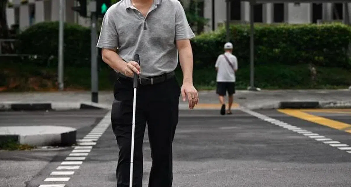 全岛目前有约1300个有声交通信号灯。（海峡时报）