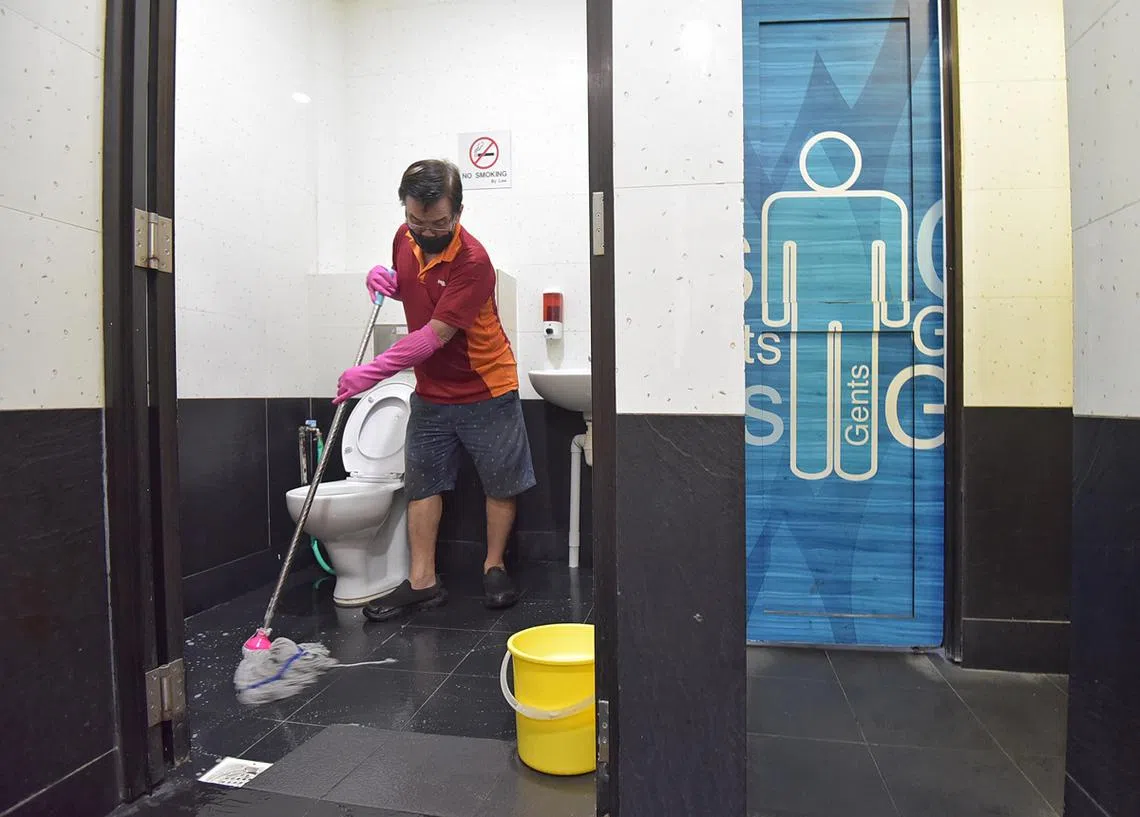 厕所保洁员。（公共卫生理事会提供）