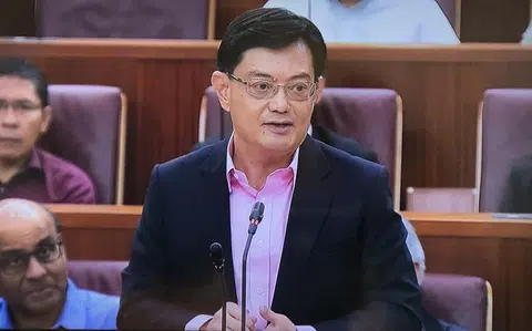 副总理兼财政部长王瑞杰今天近两小时的预算案总结演讲内容扎实。（国会视频截图）