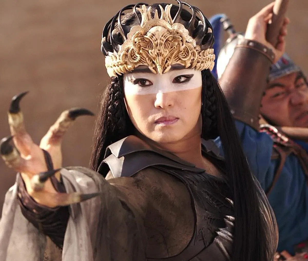  霸气女帝巩俐 。（互联网） 