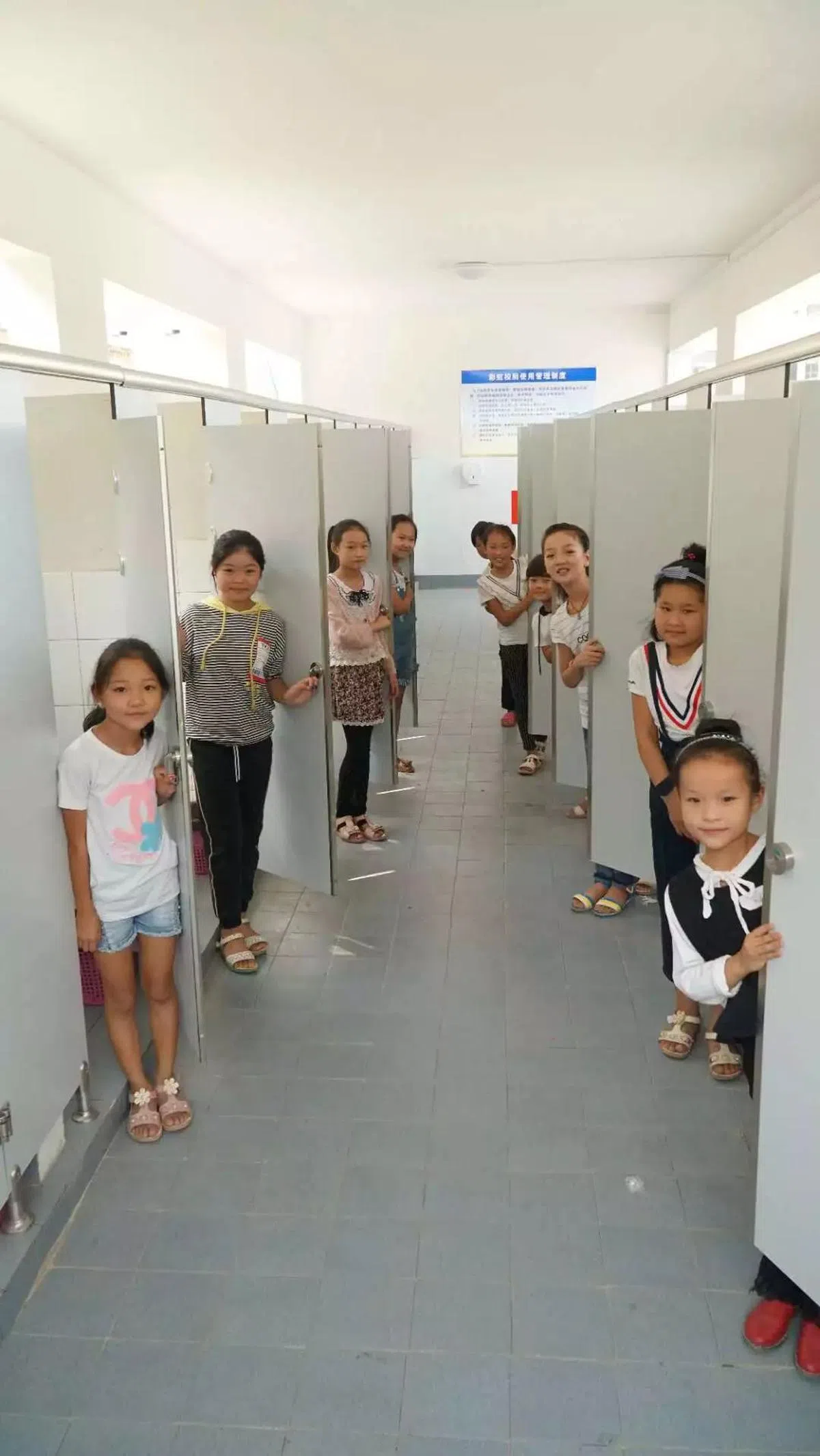  小孩们的笑容就告诉大家一切啦。（一席） 