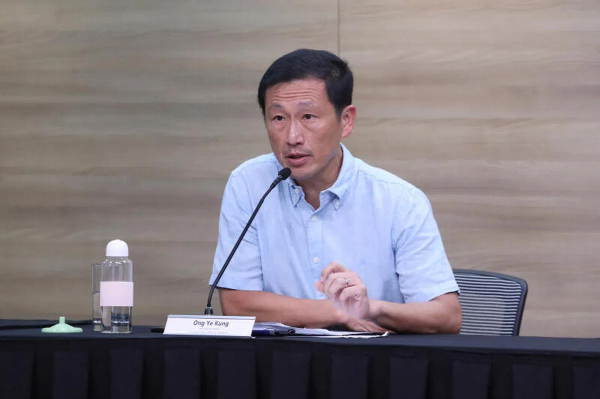  卫生部长王乙康。（通讯及新闻部） 