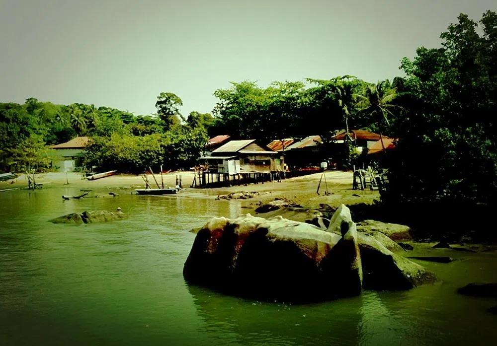 平静的乌敏岛，54年前发生了一起骇人命案。