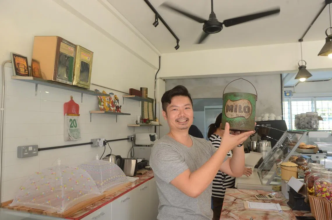 图中的美禄铁罐，是数十年前店家装零钱的容器，也收藏了我们祖父母辈的储蓄。（联合晚报）