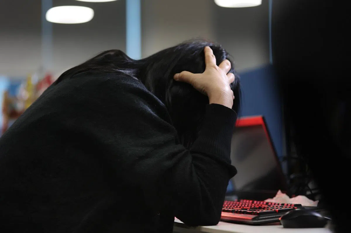 倘若案发时被告精神失常，就必须在庭上证明精神状态和犯罪行为之间，是否存在因果关系。（联合早报示意图）