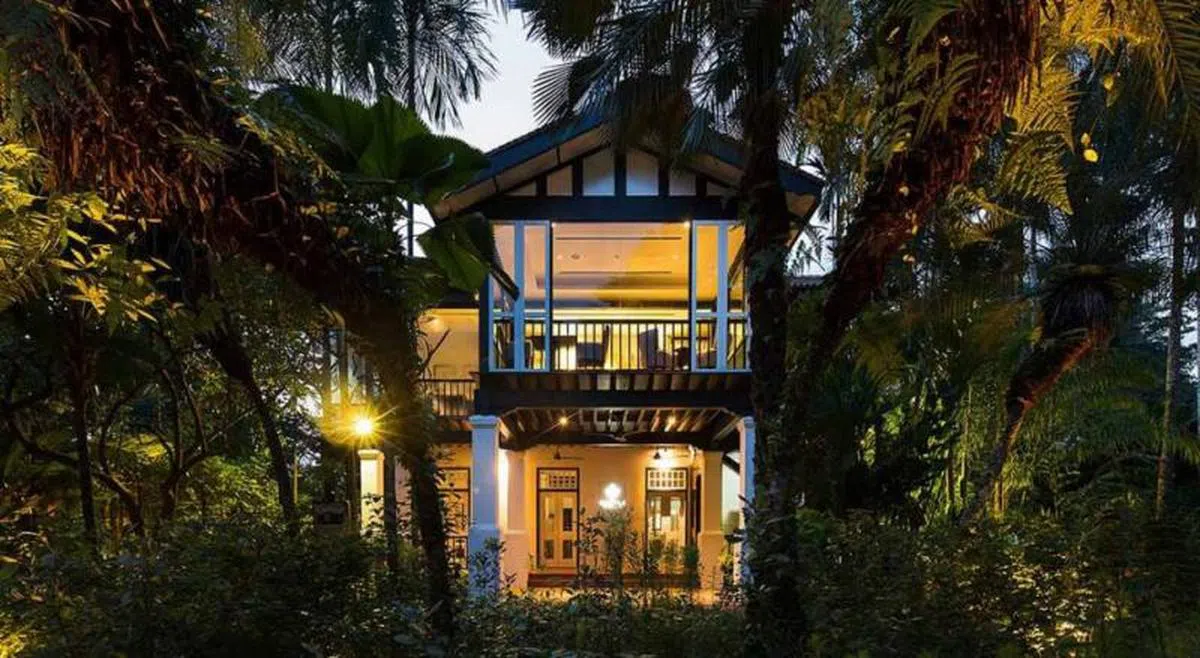 夜幕降临后，是不是看起来很不像在新加坡？（Robb Report Singapore）