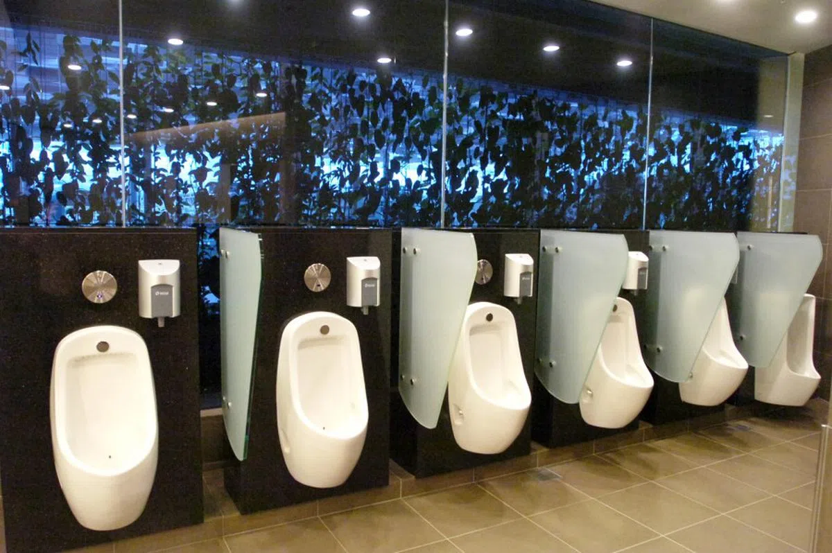 厕所也是沈基文所关注的环节。（联合晚报）